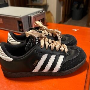 Women’s Samba Adidas Leather Sneakers
